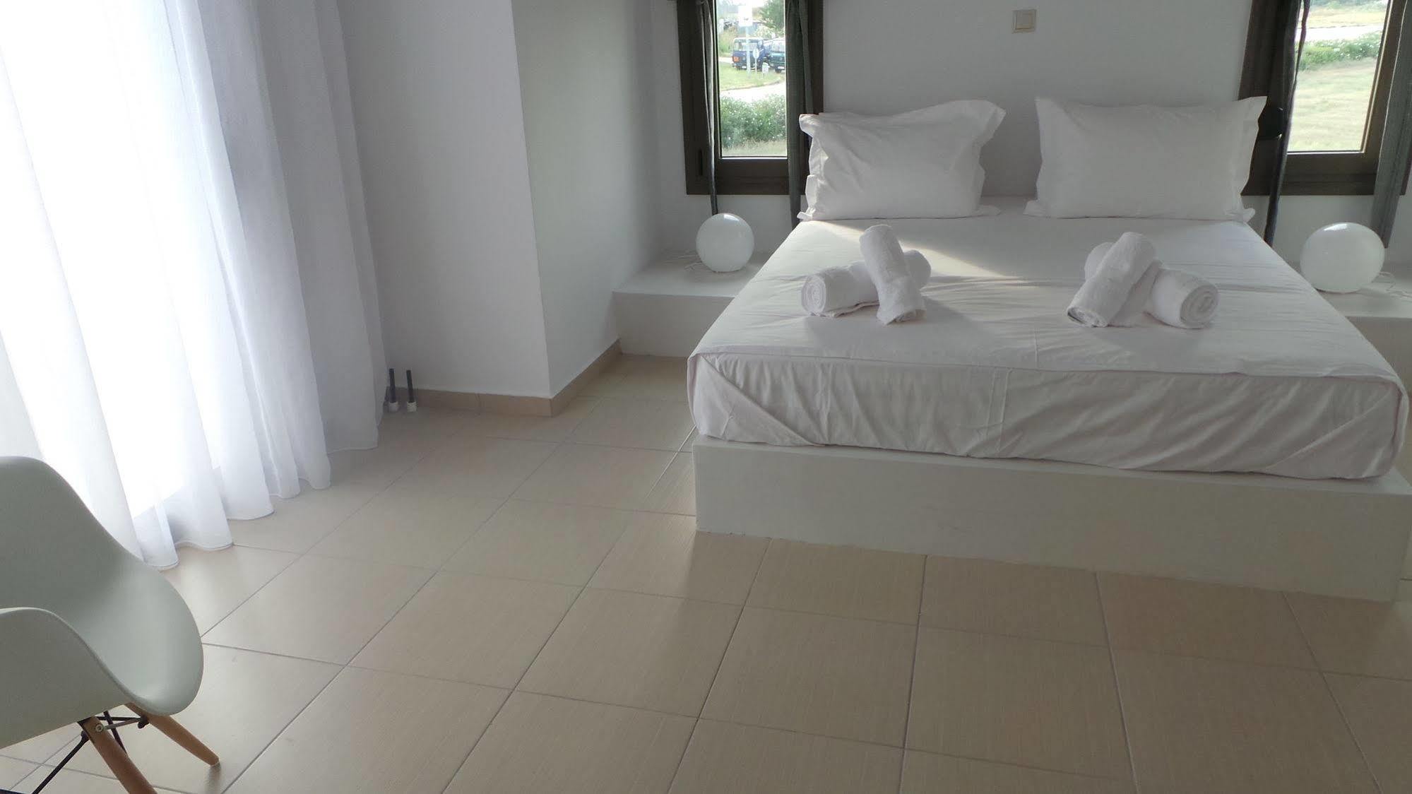 Niovi Boutique Apartments Afytos Zewnętrze zdjęcie